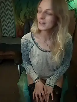 AlicePayne's cam snapshot