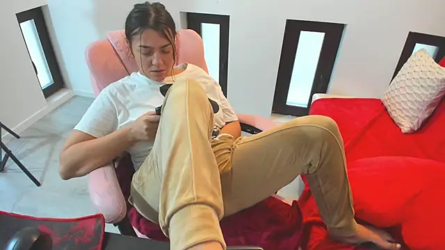 Dyana_Kaylinn's cam snapshot