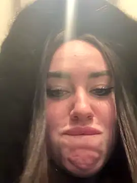 KiraSunshine's cam snapshot