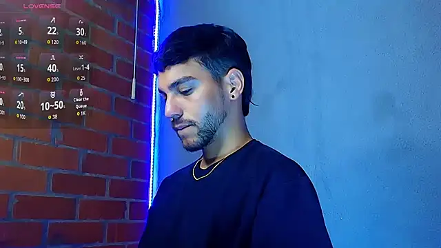 Leandro_valenzuela live sex cam