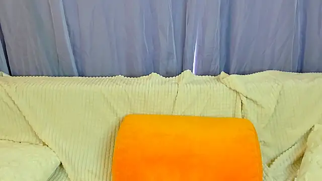 FoxyKathryn's cam snapshot