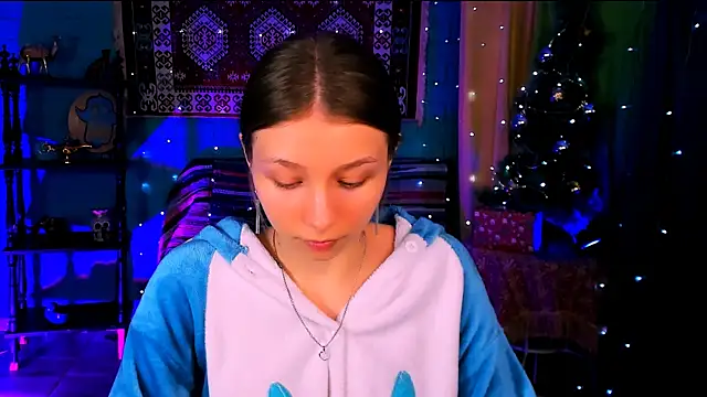 JulieDaniel's cam snapshot