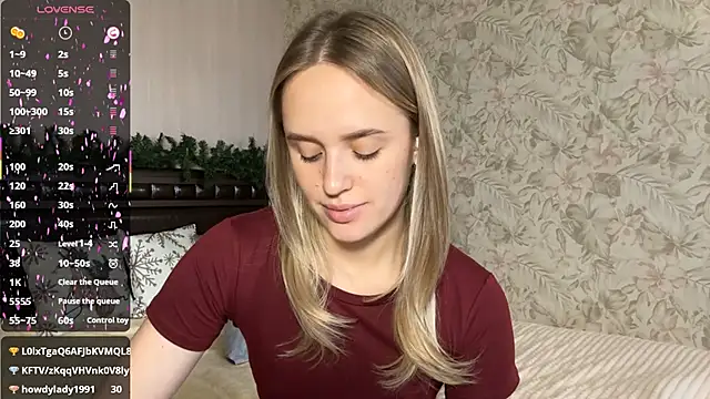 ElisabetLorney's cam snapshot