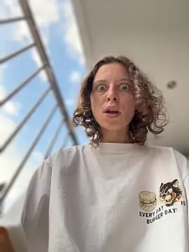 RinaMood's cam snapshot