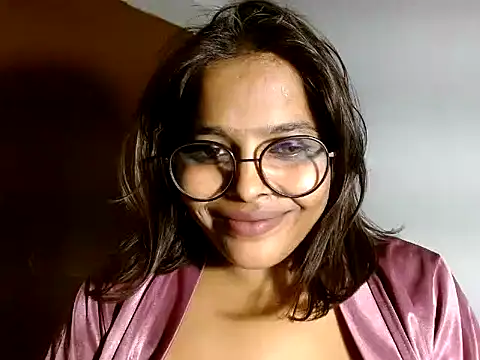 raveena_hot's cam snapshot