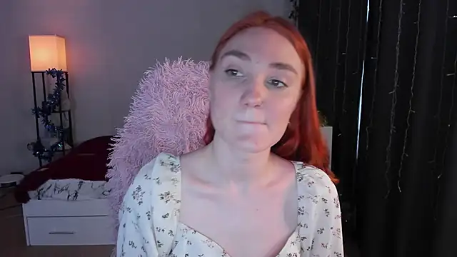 ReddHotPipper's cam snapshot