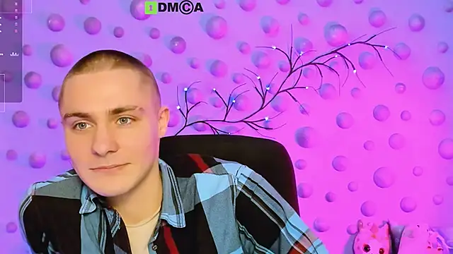 thomas_crow_'s cam snapshot