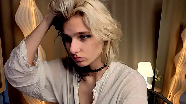 LizNostrand's cam snapshot