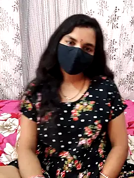 Lalitha-1995 live sex cam