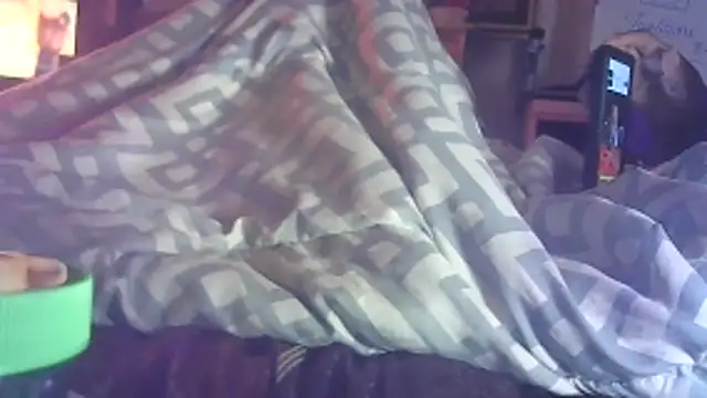 ON3YOULLN3VER_FIR3's cam snapshot