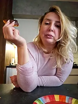 MariaRichi_'s cam snapshot