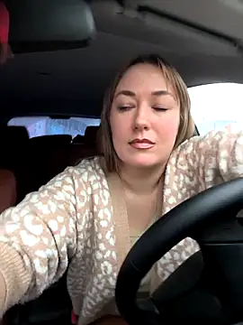 YourSweetRi's cam snapshot