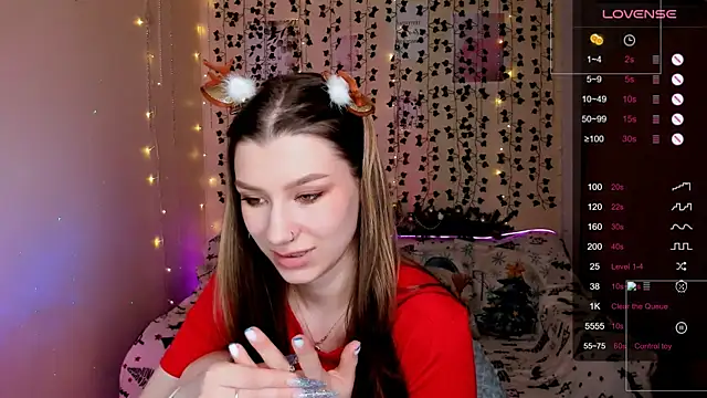 LinaBlossom_'s cam snapshot