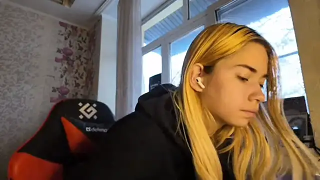 Witching_Moon's cam snapshot