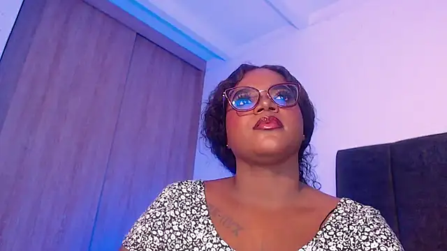 Mimi_Gil's cam snapshot