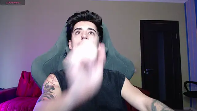 Yofukashii live sex cam