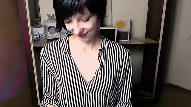 _AngeliaFlow_ live sex cam