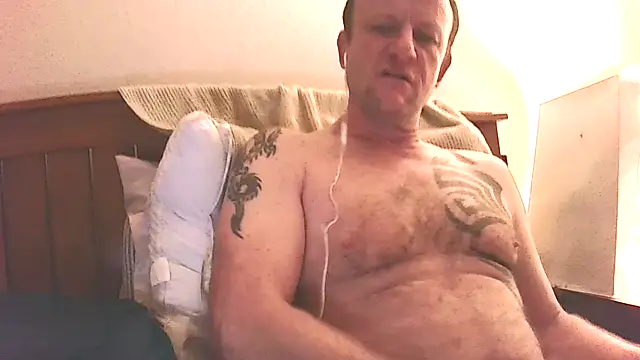 Yournaughty's cam snapshot