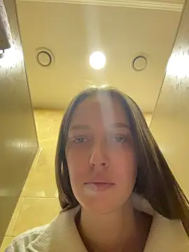 ElliRose live sex cam