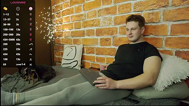 charlie_smiley live sex cam