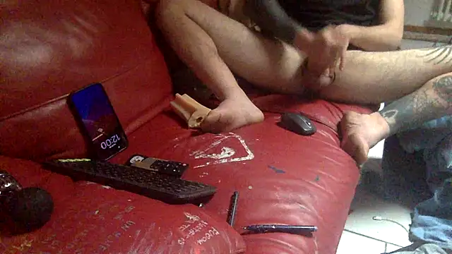 Damn_bro23's cam snapshot