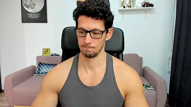 BrutusK08's cam snapshot