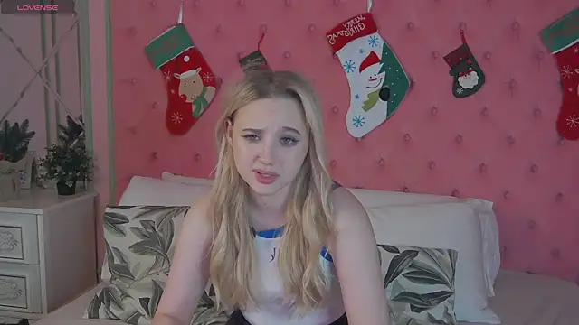 Sky_Cutie's cam snapshot