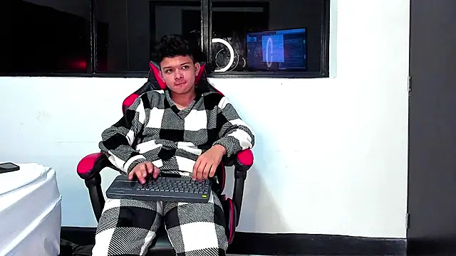 NathanBrookhs's cam snapshot