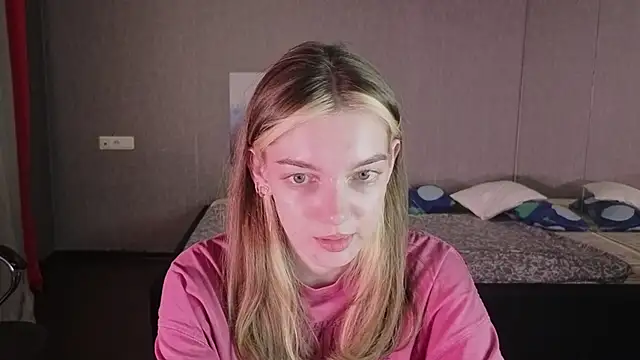 MILLIE_MUR's cam snapshot