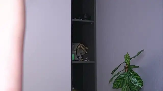 bombaleylo's cam snapshot