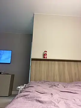 smallbutnotvery's cam snapshot