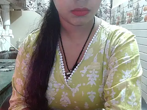 LovingPihu's cam snapshot