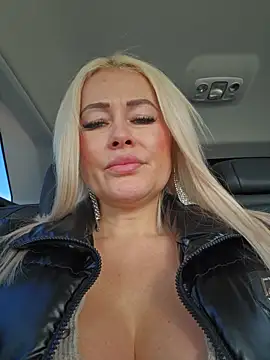 MILFBARBY live sex cam