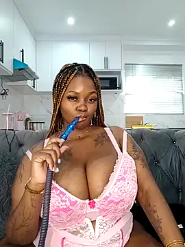 Yung-Missy live sex cam