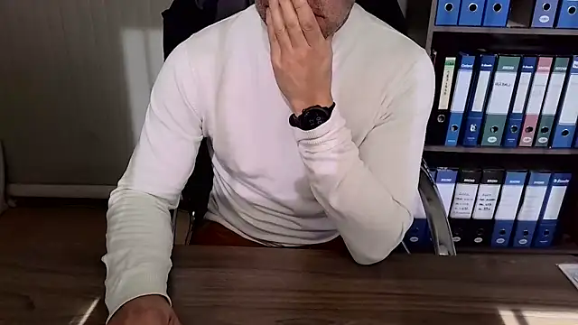 Evasionee live sex cam