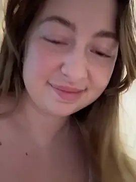 curvyflawless's cam snapshot