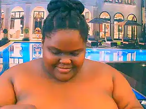 EbonyHotBuns's cam snapshot