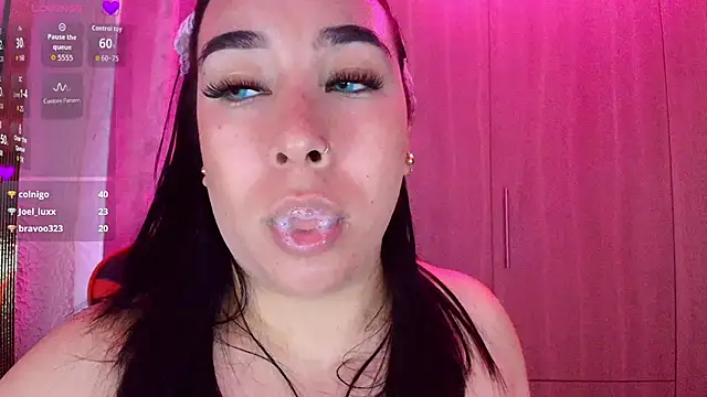 leahtemptation3's cam snapshot