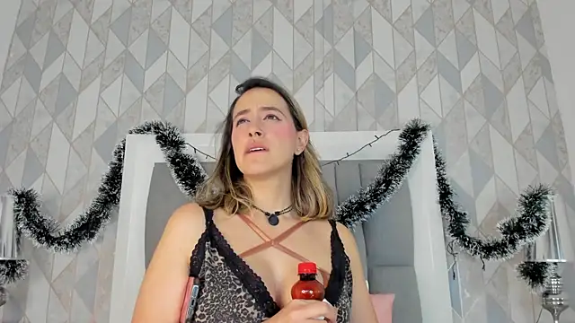 anais_cooper's cam snapshot