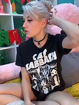 TheRealJessyLey's cam snapshot