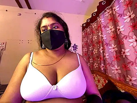 LouleyRanii's cam snapshot