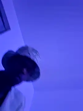 Puffgettingstuffed's cam snapshot