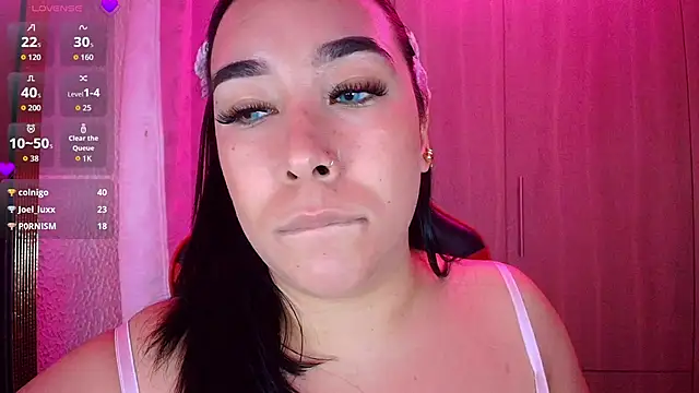 leahtemptation3's cam snapshot