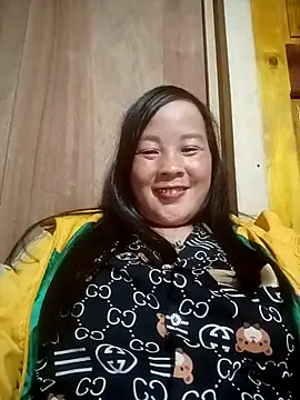 MinaYangon502's cam snapshot