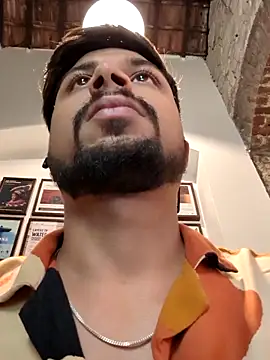 _IRRESISTIBLE_ live sex cam