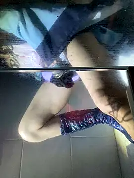 gurlnips live sex cam