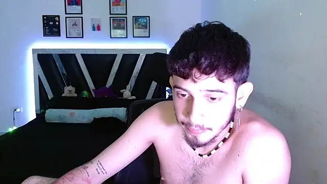 Sebasxxl12 live sex cam