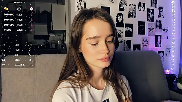 lovelyalivia live sex cam