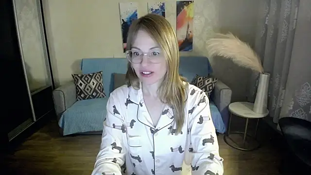 shy_hot_cat's cam snapshot