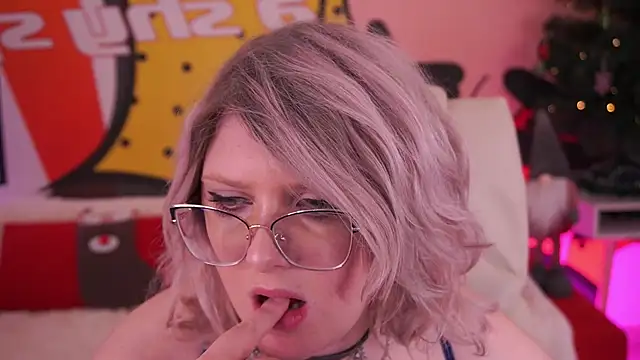 CoolTatis's cam snapshot